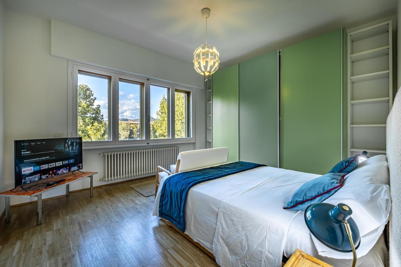 Yid Penthouse On River With Parking * Florencia