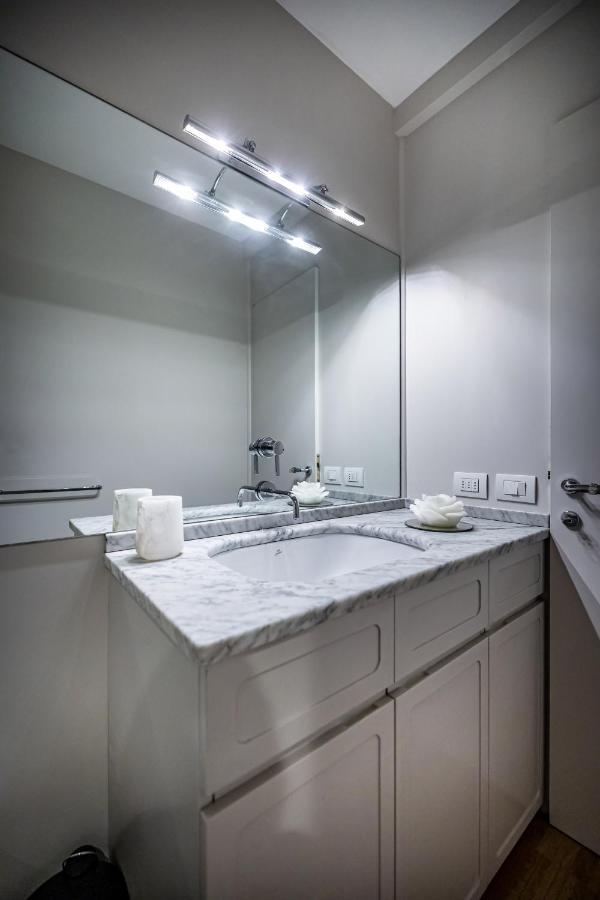 Yid Penthouse On River With Parking Apartamento