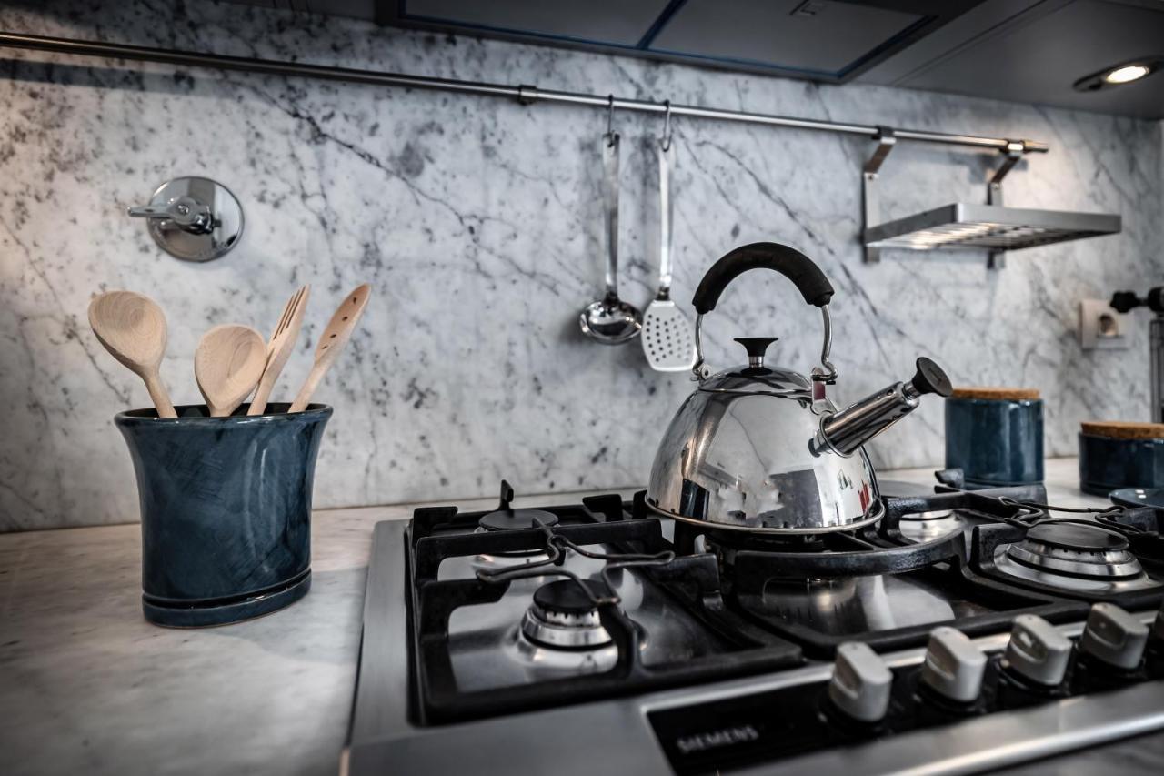 Yid Penthouse On River With Parking Apartamento