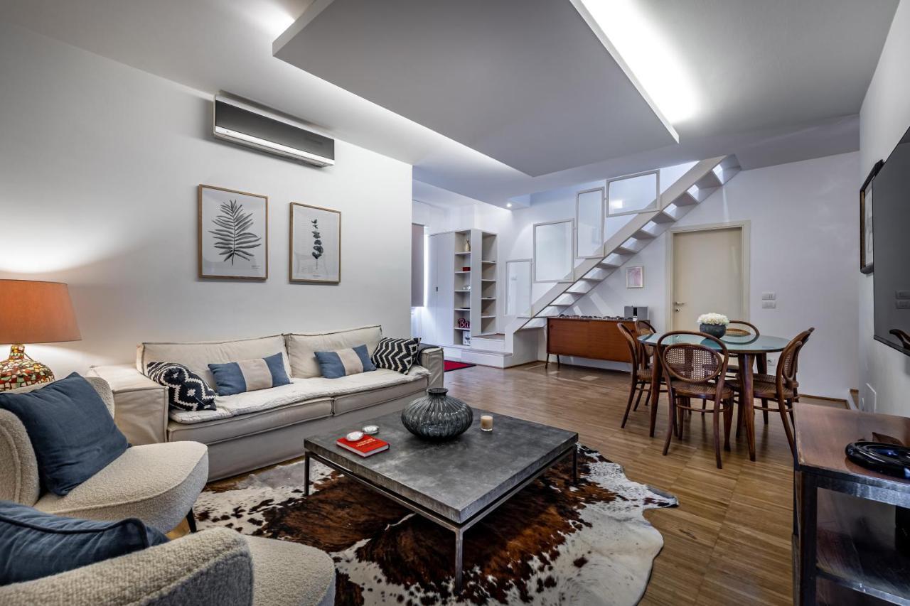 Yid Penthouse On River With Parking * Florencia