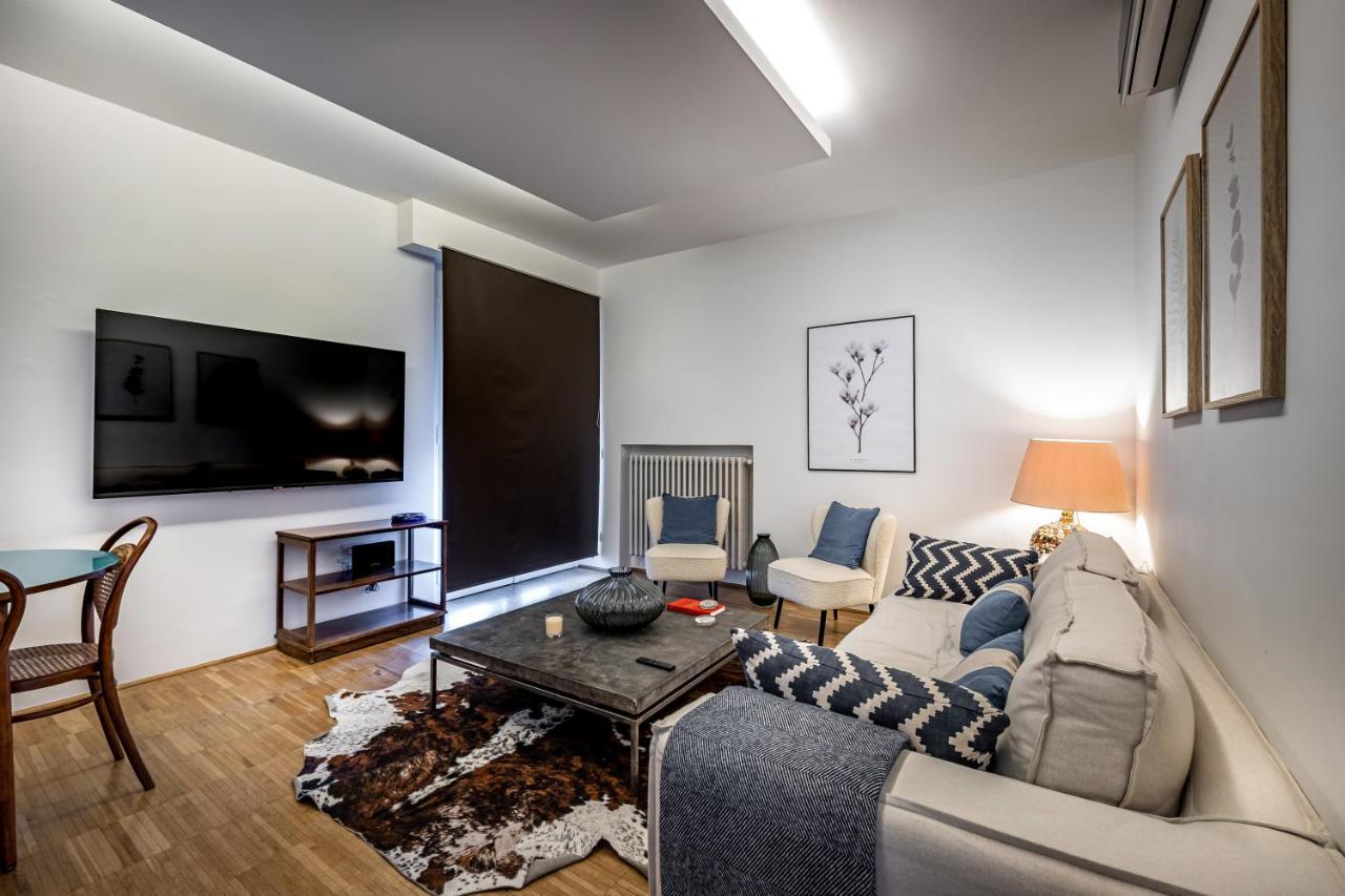 Yid Penthouse On River With Parking Apartamento